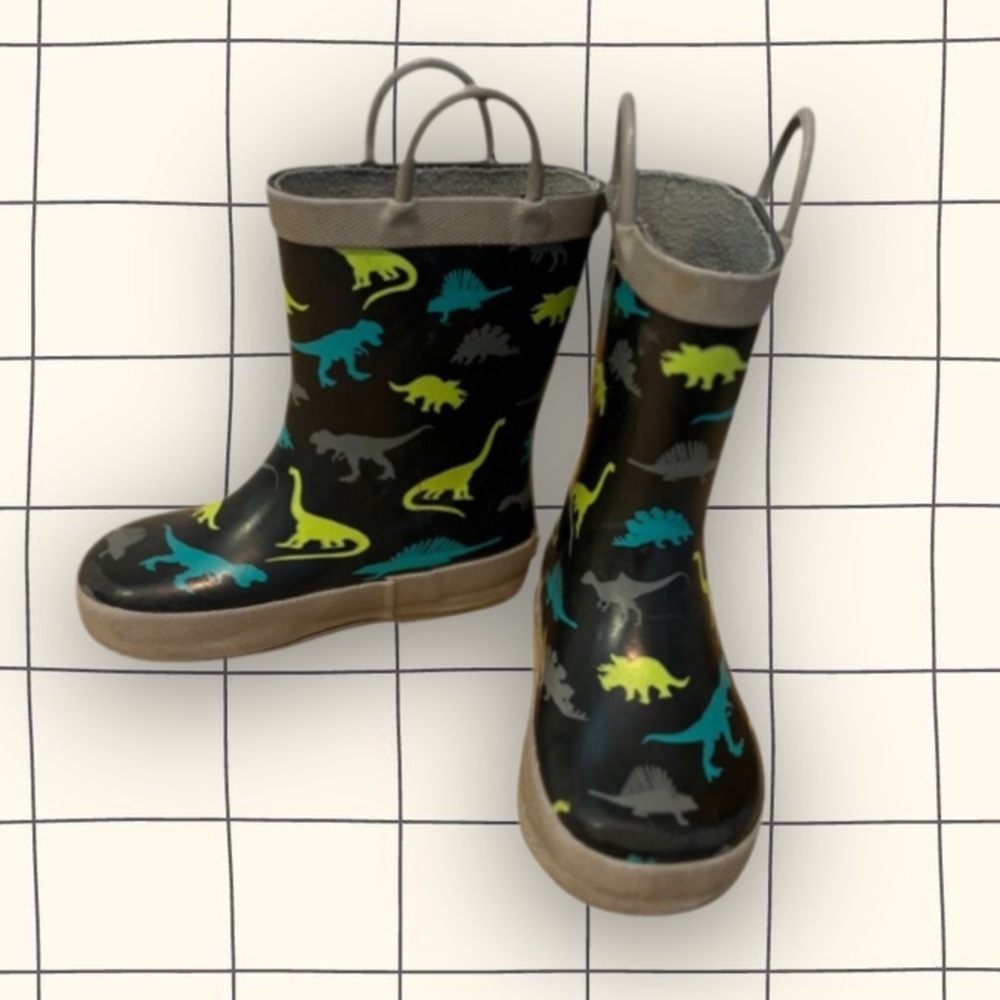 Dino rubber boots🔆